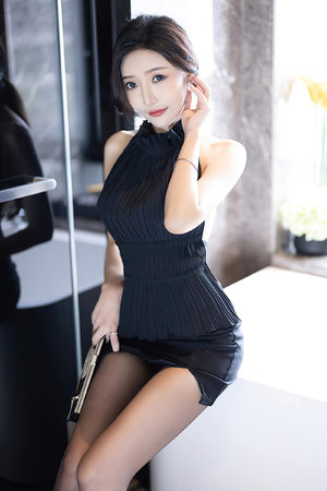 欧美三级吸奶头添泬